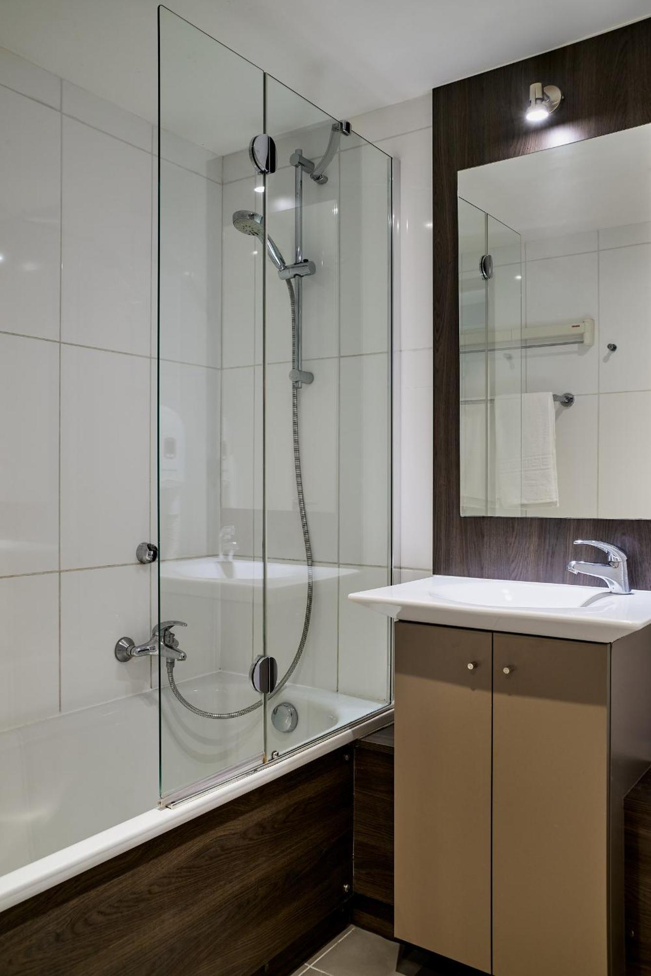 Hotel Ligo By Happyculture Marseille Bagian luar foto